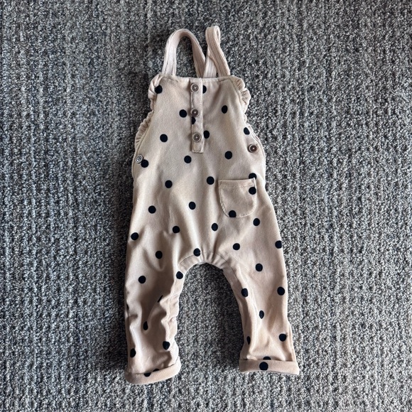 Jessica Simpson - Polka Dot Overalls (12 months) - Picture 1 of 2